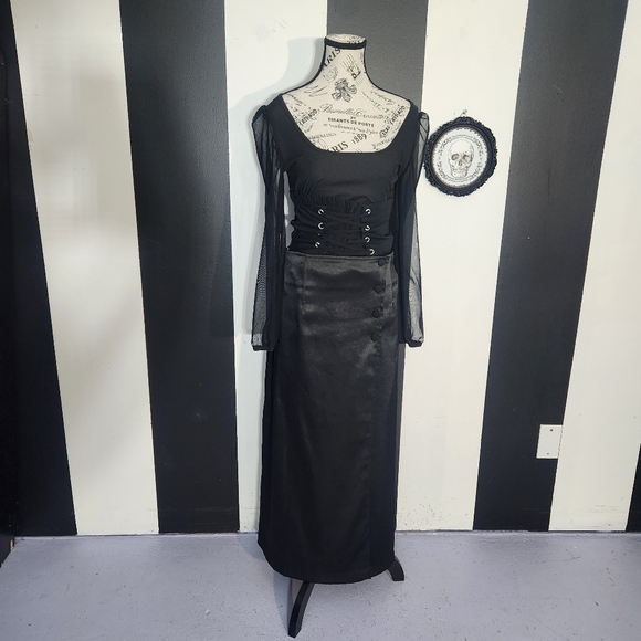 Vintage Black Maxi Skirt - Picture 3 of 10